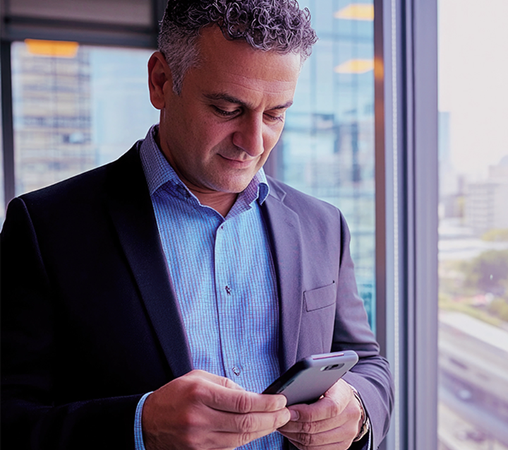 Verificación de apoderados y representantes legales 